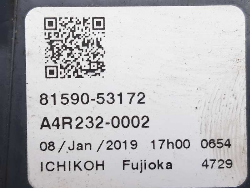 Recambio de piloto trasero izquierdo interior para lexus is 300h referencia OEM IAM 815905317  