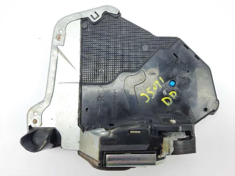 Recambio de cerradura puerta delantera derecha para lexus is 300h referencia OEM IAM 6903060250  