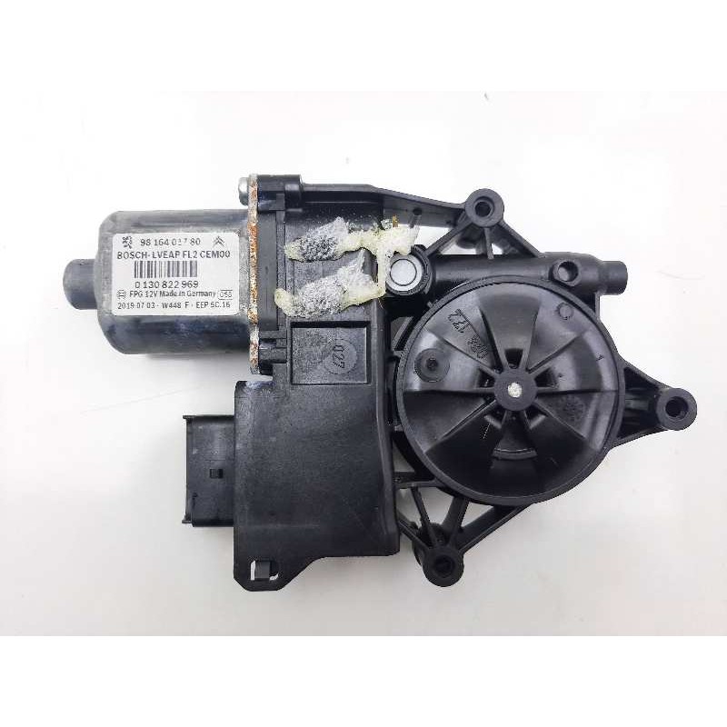 Recambio de motor elevalunas delantero izquierdo para peugeot 208 (p2) active referencia OEM IAM 9816401780  