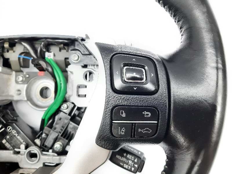 Recambio de volante para lexus is 300h referencia OEM IAM 4510053481C0  