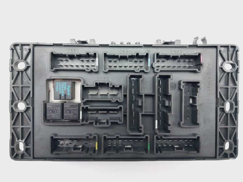 Recambio de caja reles / fusibles para bmw mini (r50,r53) one referencia OEM IAM 518030317  