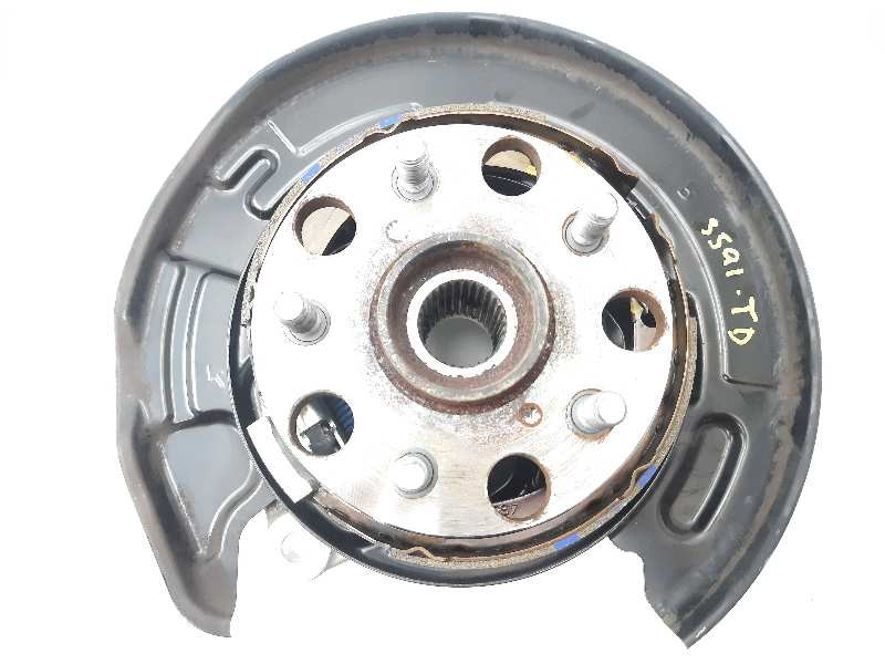 Recambio de mangueta trasera derecha para lexus is 300h referencia OEM IAM 4241030041  