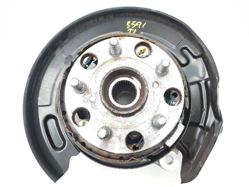 Recambio de mangueta trasera izquierda para lexus is 300h referencia OEM IAM 4241030041  