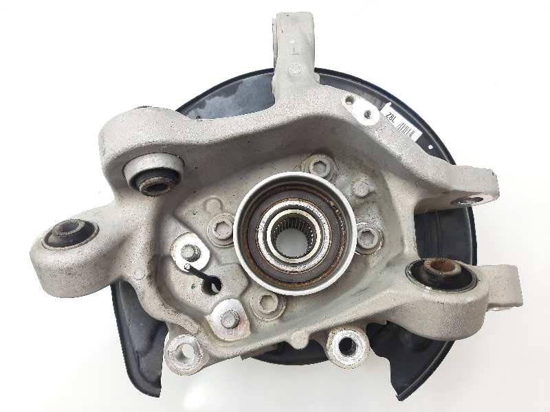 Recambio de mangueta trasera izquierda para lexus is 300h referencia OEM IAM 4241030041  