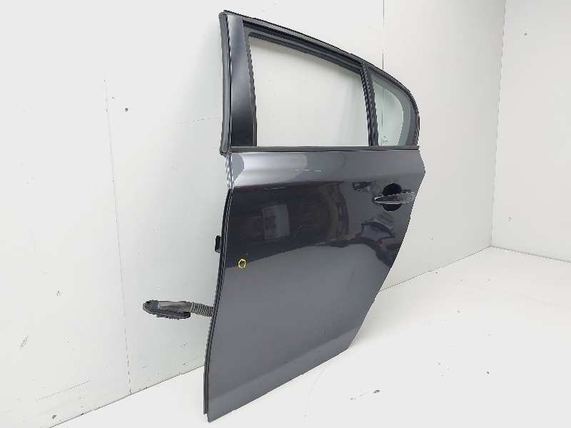 Recambio de puerta trasera izquierda para bmw serie 1 berlina (e81/e87) 118d referencia OEM IAM 41527191017  