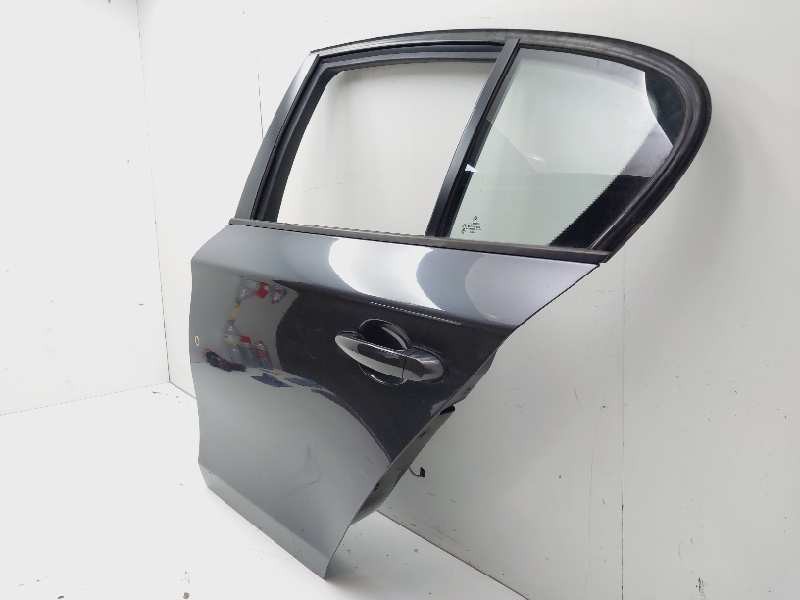 Recambio de puerta trasera izquierda para bmw serie 1 berlina (e81/e87) 118d referencia OEM IAM 41527191017  