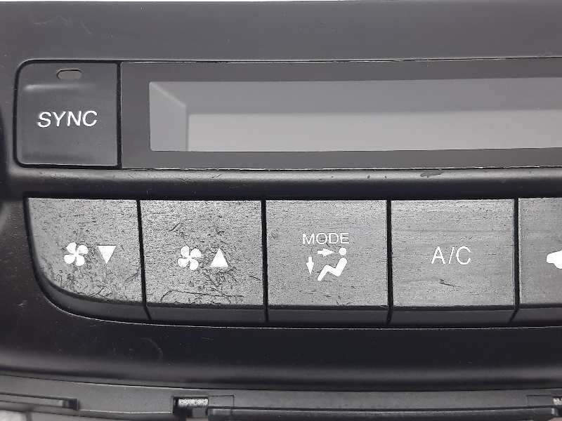 Recambio de mando climatizador para honda cr-v elegance 4x2 referencia OEM IAM 79600T1TG611M1  