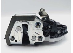 Recambio de cerradura puerta trasera derecha para toyota prius+ eco referencia OEM IAM 6905048060  