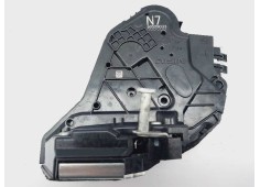 Recambio de cerradura puerta trasera derecha para toyota prius+ eco referencia OEM IAM 6905048060   2