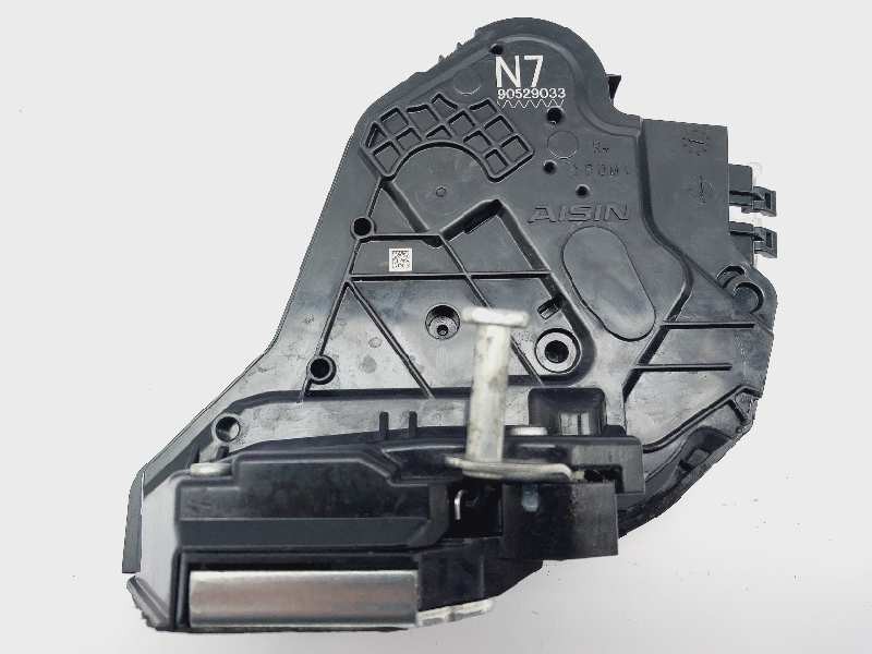 Recambio de cerradura puerta trasera derecha para toyota prius+ eco referencia OEM IAM 6905048060  