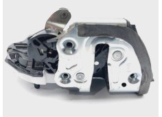 Recambio de cerradura puerta trasera izquierda para toyota prius+ eco referencia OEM IAM 6906048060  