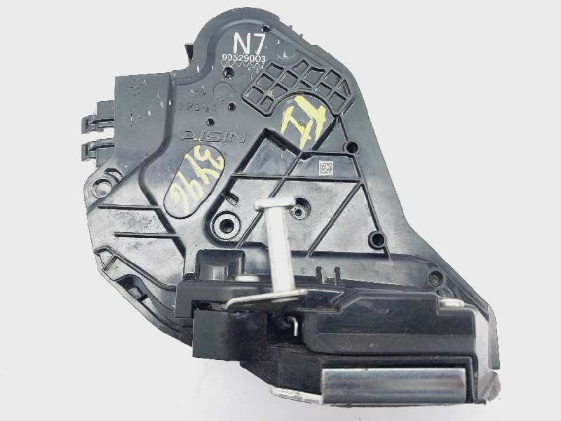 Recambio de cerradura puerta trasera izquierda para toyota prius+ eco referencia OEM IAM 6906048060  