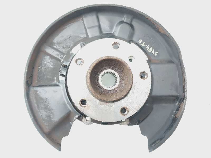 Recambio de mangueta trasera derecha para bmw serie 1 berlina (e81/e87) 118d referencia OEM IAM 31216793924  