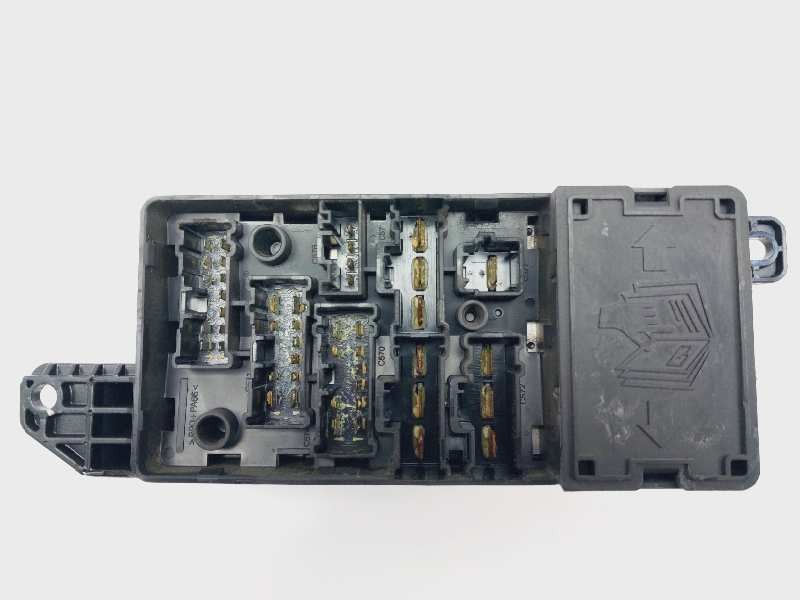 Recambio de caja reles / fusibles para bmw mini (r50,r53) one referencia OEM IAM 148079008  