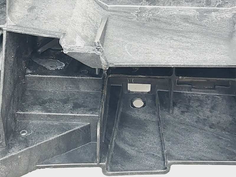 Recambio de panel frontal para renault trafic furgón l1h1 2,7t referencia OEM IAM 625001299R  