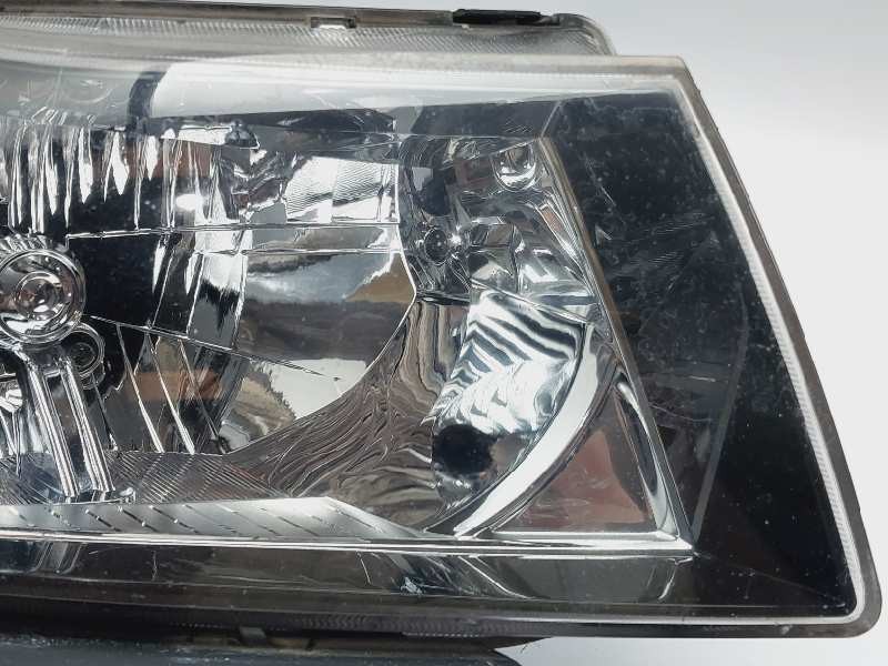 Recambio de faro derecho para chevrolet cruze ls+ referencia OEM IAM 95956272 95137776 