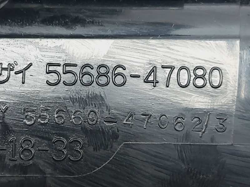 Recambio de rejilla aireadora para toyota prius+ eco referencia OEM IAM 5568647080  