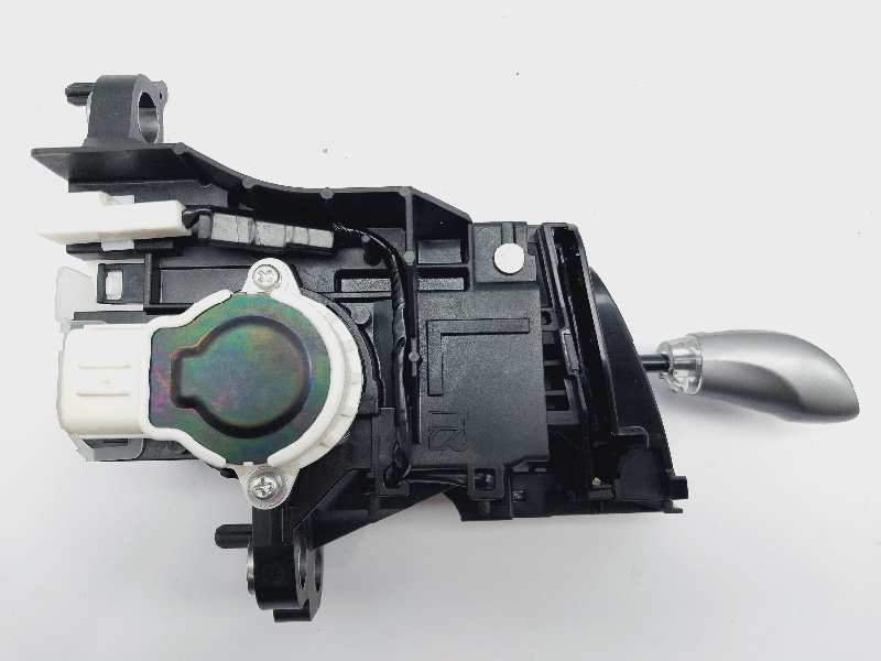 Recambio de palanca cambio para toyota prius+ eco referencia OEM IAM 3355047122B0  
