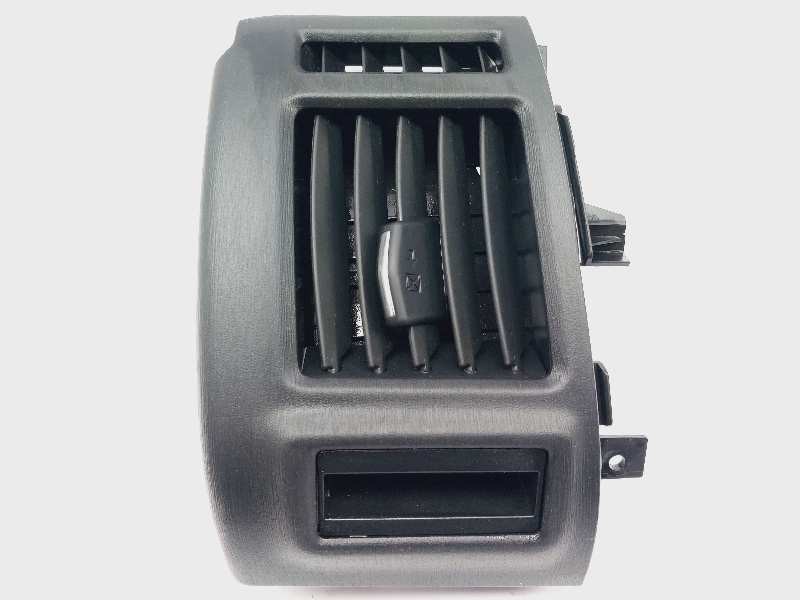 Recambio de rejilla aireadora para toyota prius+ eco referencia OEM IAM 5568647060  