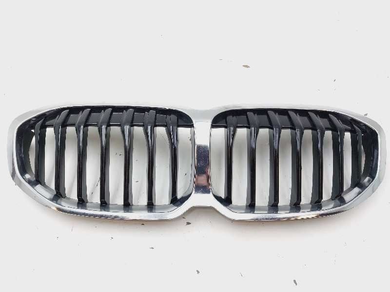 Recambio de rejilla delantera para bmw serie 1 lim. (f40) 118d referencia OEM IAM BTA7076895 7450957 BTA7076802
