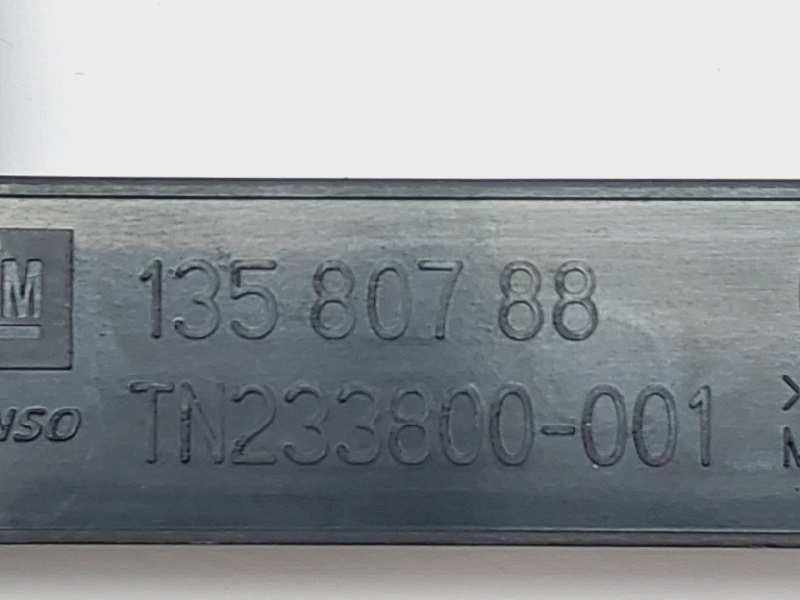 Recambio de antena para opel insignia grand sport excellence referencia OEM IAM 13580788  