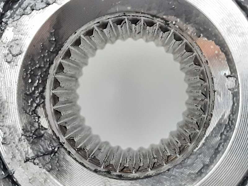 Recambio de mangueta delantera derecha para honda cr-v elegance 4x2 referencia OEM IAM 51211T0AA01  