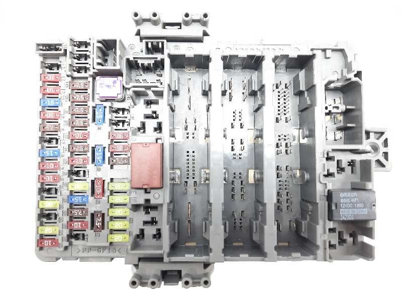 Recambio de caja reles / fusibles para honda cr-v elegance 4x2 referencia OEM IAM T1EG120  