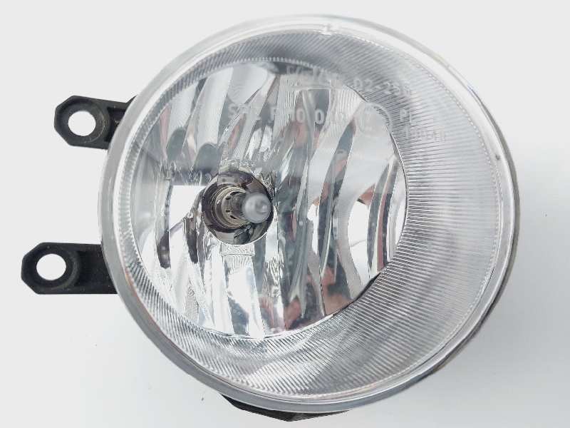 Recambio de faro antiniebla derecho para toyota auris active referencia OEM IAM 90008495  