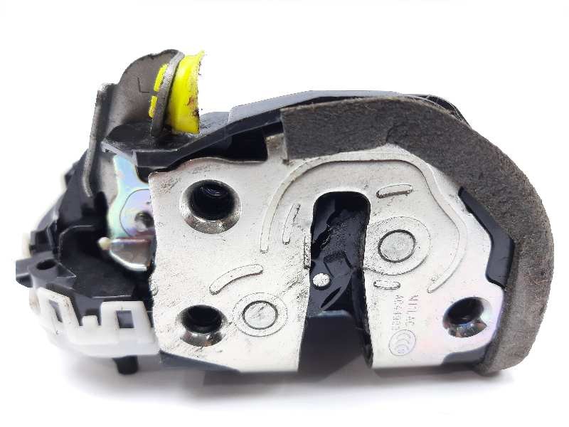 Recambio de cerradura puerta trasera izquierda para honda cr-v elegance 4x2 referencia OEM IAM L8814180F2  