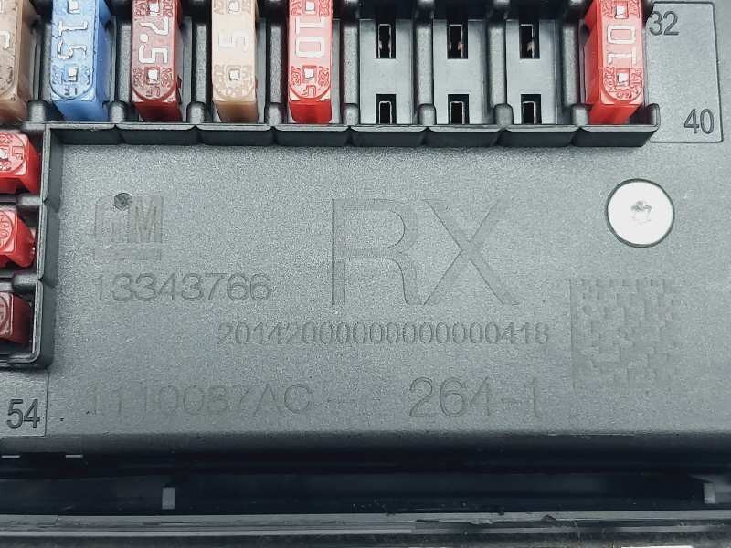 Recambio de caja reles / fusibles para opel astra j lim. excellence referencia OEM IAM 13343766 111087AC 