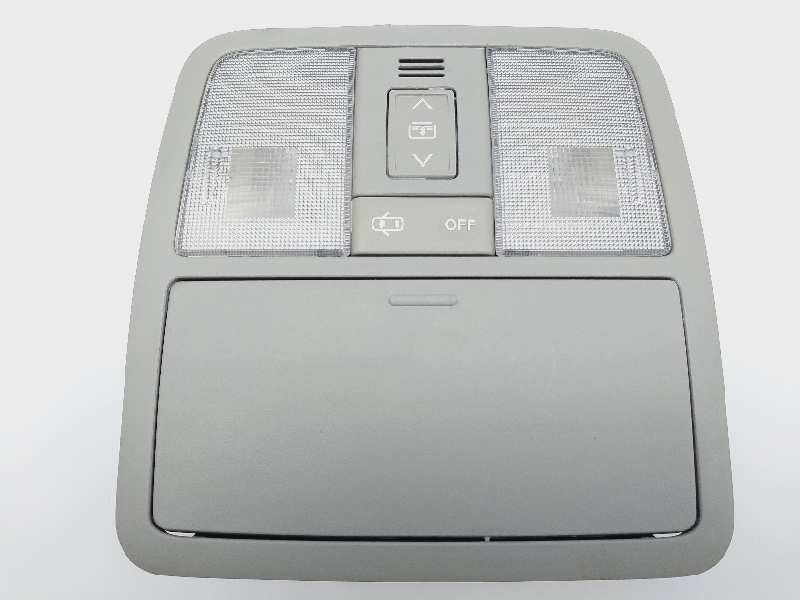 Recambio de luz interior para toyota auris active referencia OEM IAM 8126002500B0  