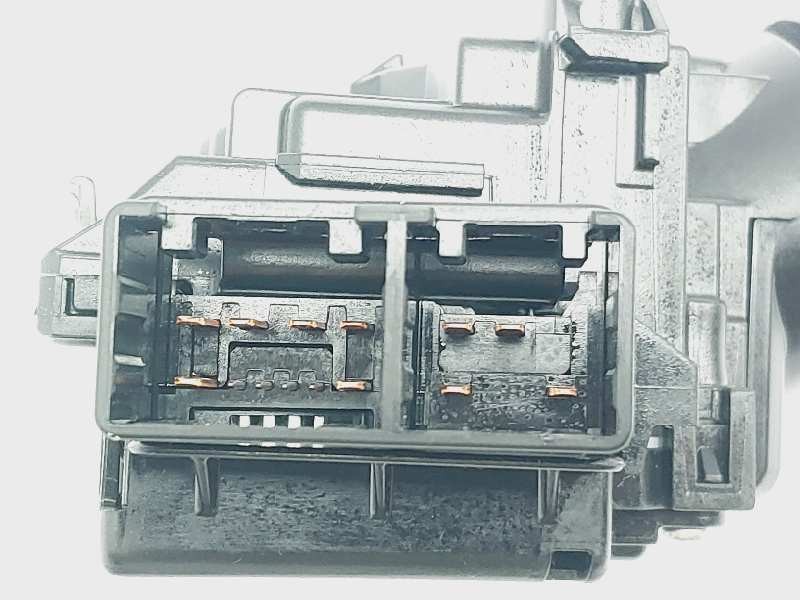 Recambio de mando limpia para toyota auris active referencia OEM IAM 0267017F858  