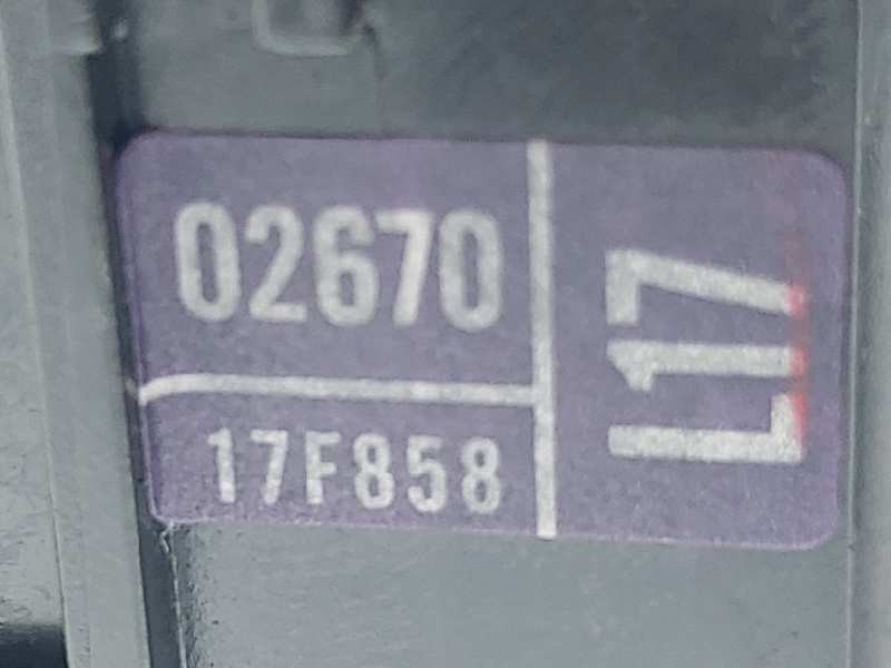 Recambio de mando limpia para toyota auris active referencia OEM IAM 0267017F858  