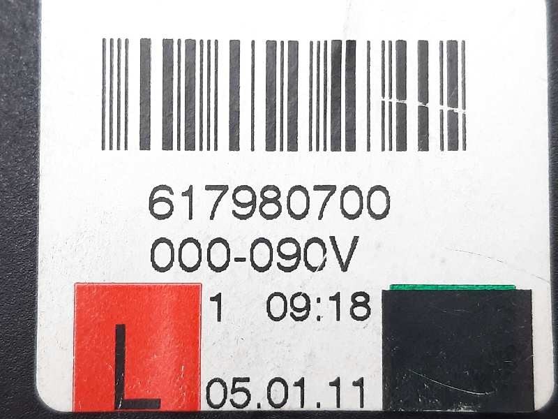 Recambio de cinturon seguridad trasero izquierdo para volkswagen golf vi (5k1) sport referencia OEM IAM 617980700  