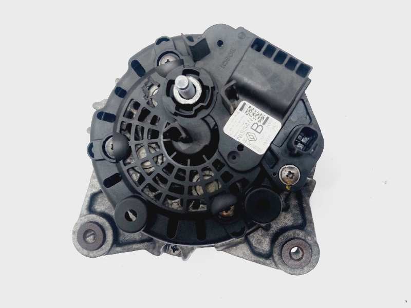 Recambio de alternador para renault kadjar limited 4x4 referencia OEM IAM 231004BE0BE  