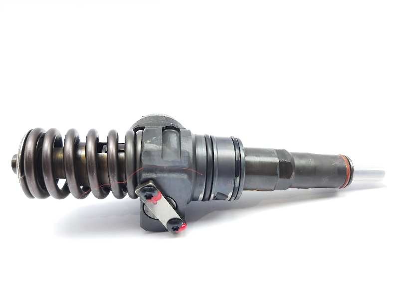 Recambio de inyector para volkswagen passat berlina (3c2) edition referencia OEM IAM 038130080AX 0986441517 