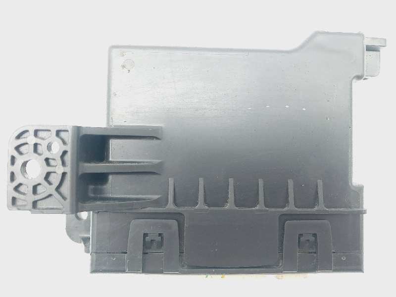 Recambio de modulo electronico para toyota auris active referencia OEM IAM 8865002A20 MB1777008114 