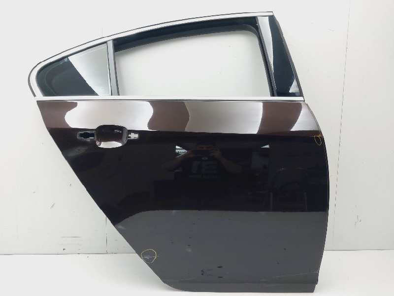 Recambio de puerta trasera derecha para opel insignia berlina selective referencia OEM IAM 124325  