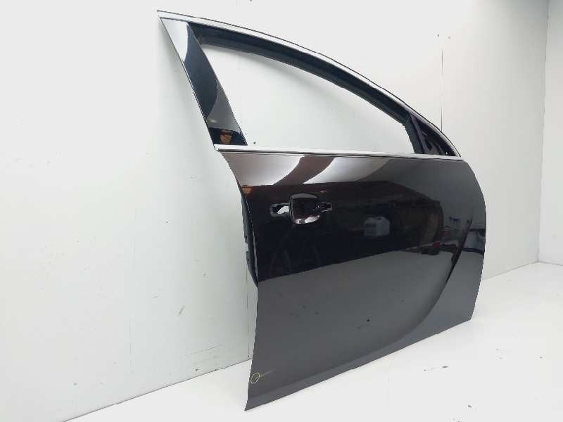 Recambio de puerta delantera derecha para opel insignia berlina selective referencia OEM IAM 124328  