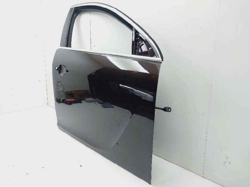 Recambio de puerta delantera derecha para opel insignia berlina selective referencia OEM IAM 124328  