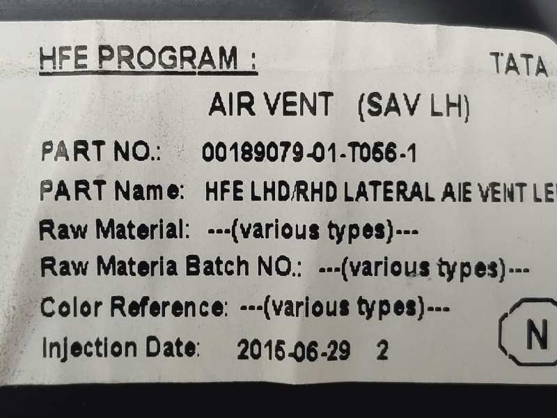 Recambio de rejilla aireadora para renault kadjar limited 4x4 referencia OEM IAM 0018907901T0561  