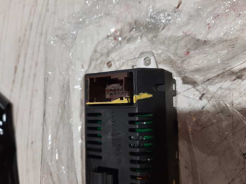 Recambio de pantalla multifuncion para citroën c4 coupe lx referencia OEM IAM 9659062780  