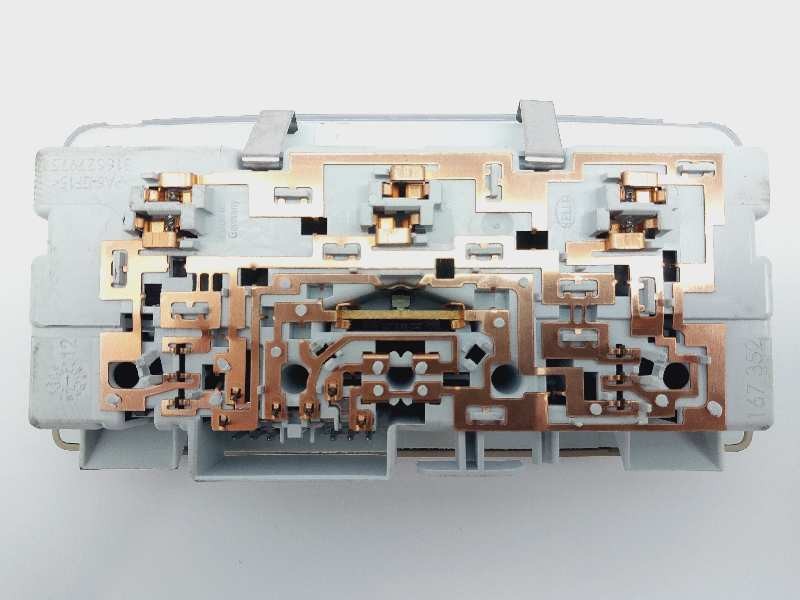 Recambio de luz interior para opel insignia berlina selective referencia OEM IAM 22774327 00983901 