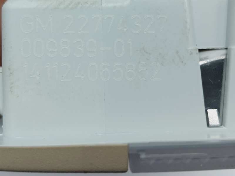 Recambio de luz interior para opel insignia berlina selective referencia OEM IAM 22774327 00983901 