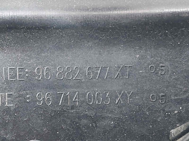 Recambio de aleron trasero para citroën c4 lim. business referencia OEM IAM 96882677XT 96714003XY 