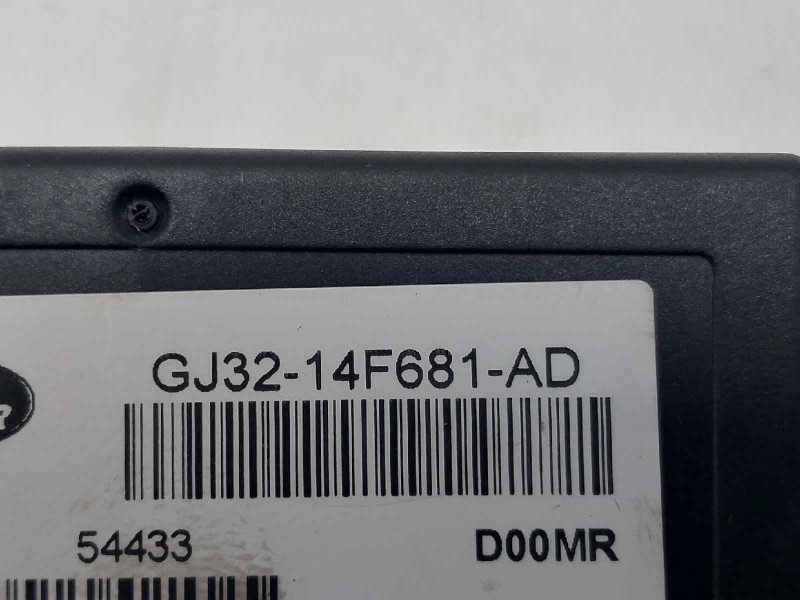Recambio de modulo electronico para land rover range rover evoque evoque referencia OEM IAM GJ3214F681AD  