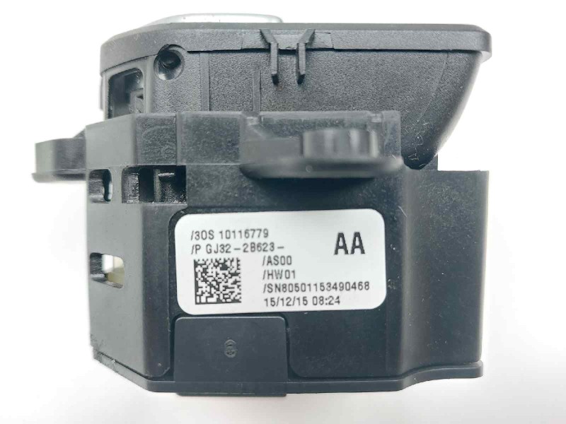 Recambio de freno de mano electrico para land rover range rover evoque evoque referencia OEM IAM GJ322B623AA  