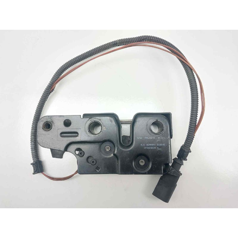 Recambio de cerradura capot para seat leon (1p1) reference referencia OEM IAM 1P0823509A  