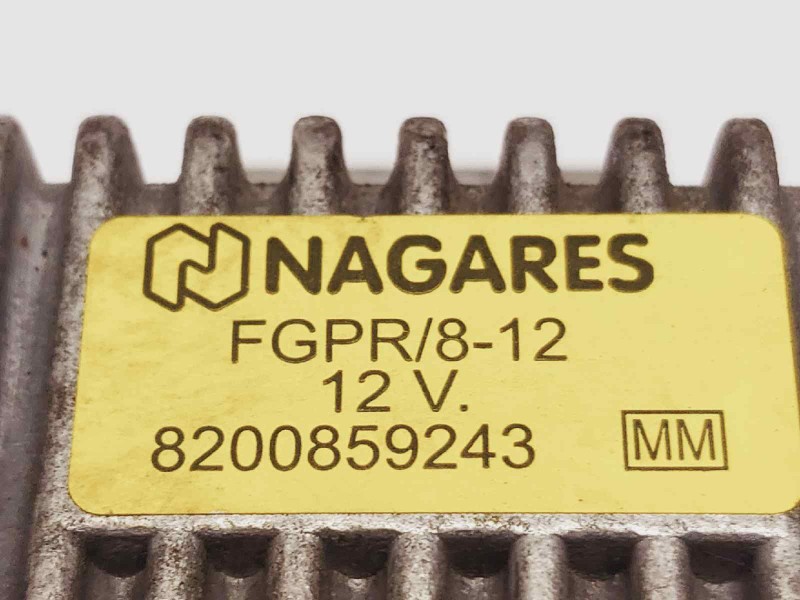 Recambio de caja precalentamiento para renault megane iii sport tourer expression referencia OEM IAM 8200859243  