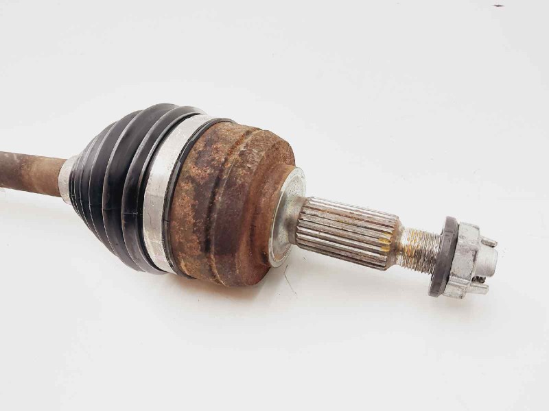 Recambio de transmision delantera izquierda para renault megane iii sport tourer expression referencia OEM IAM 391016204R  